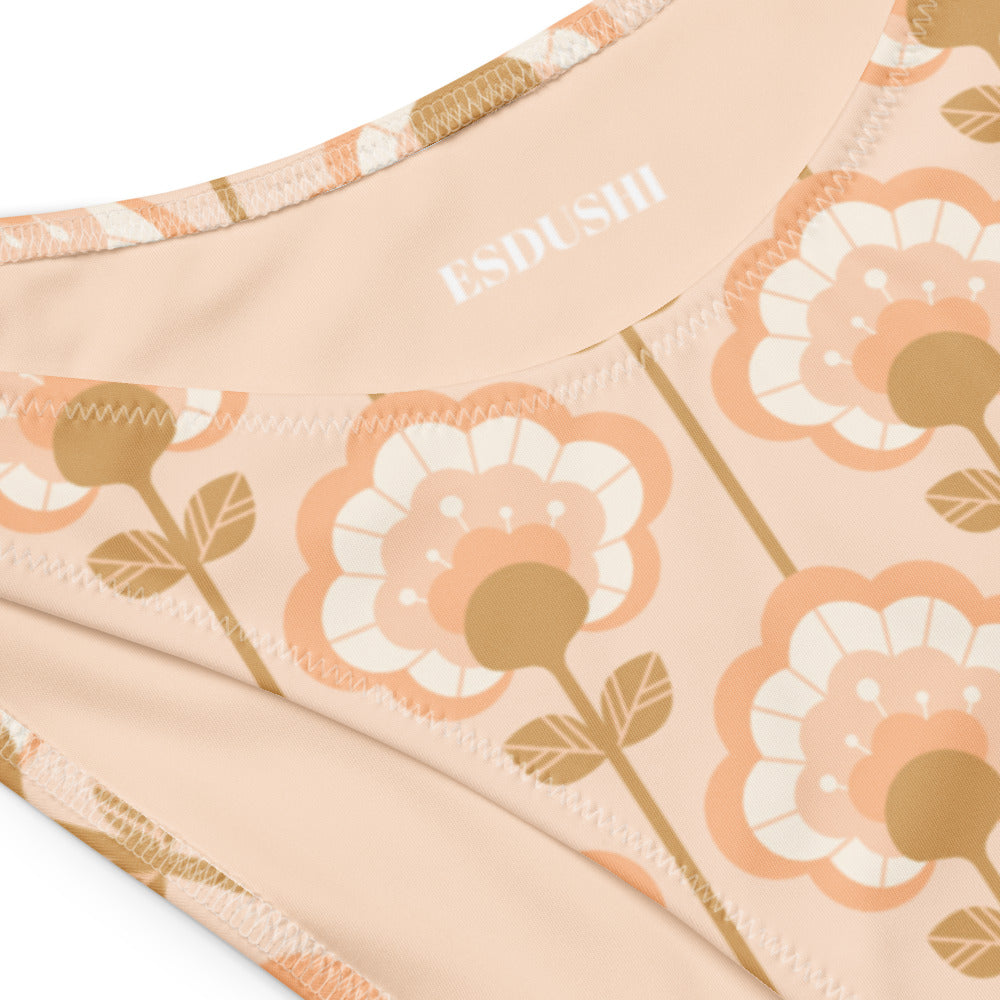 Esdushi Surf clothing - V-cut Bikini Bottom - Sandy Shells - -